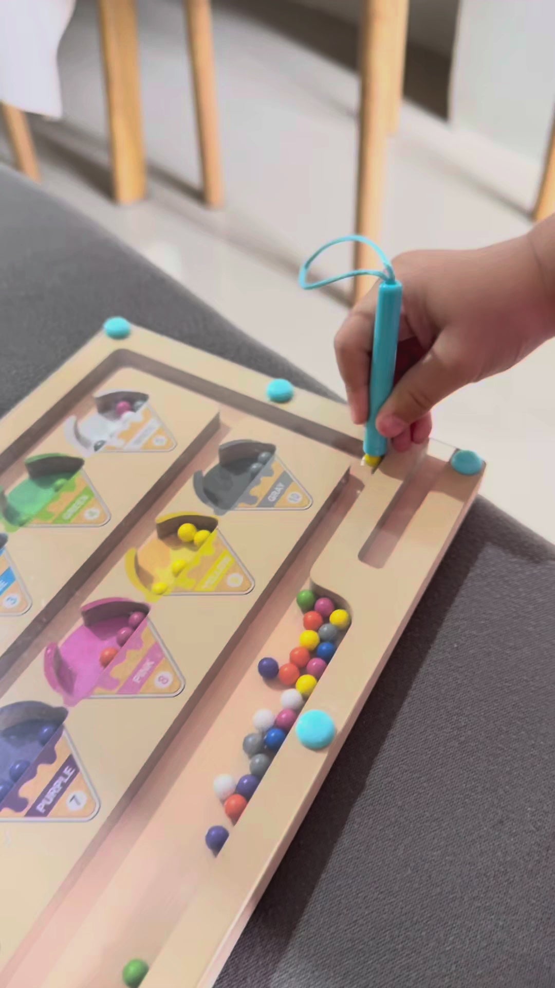 Magnetic Learning Maze